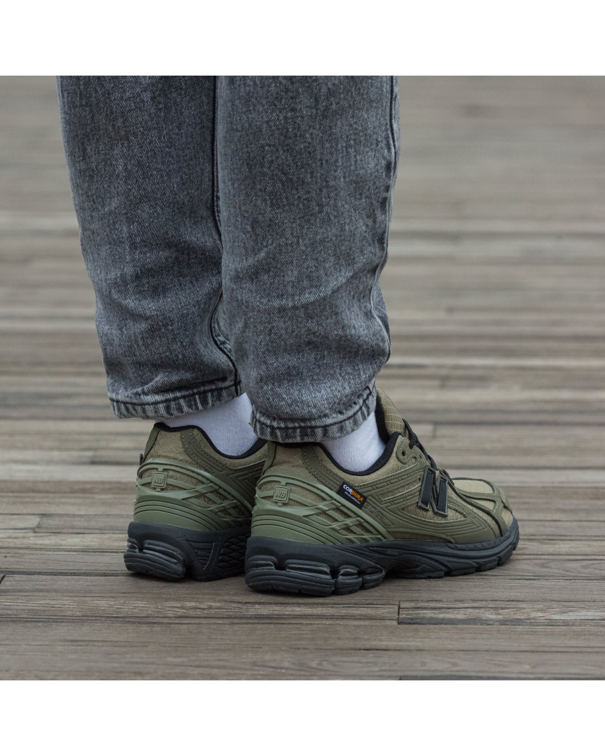 New Balance 1906R Cordura Khaki Black New Balance 1906R Cordura Khaki Black