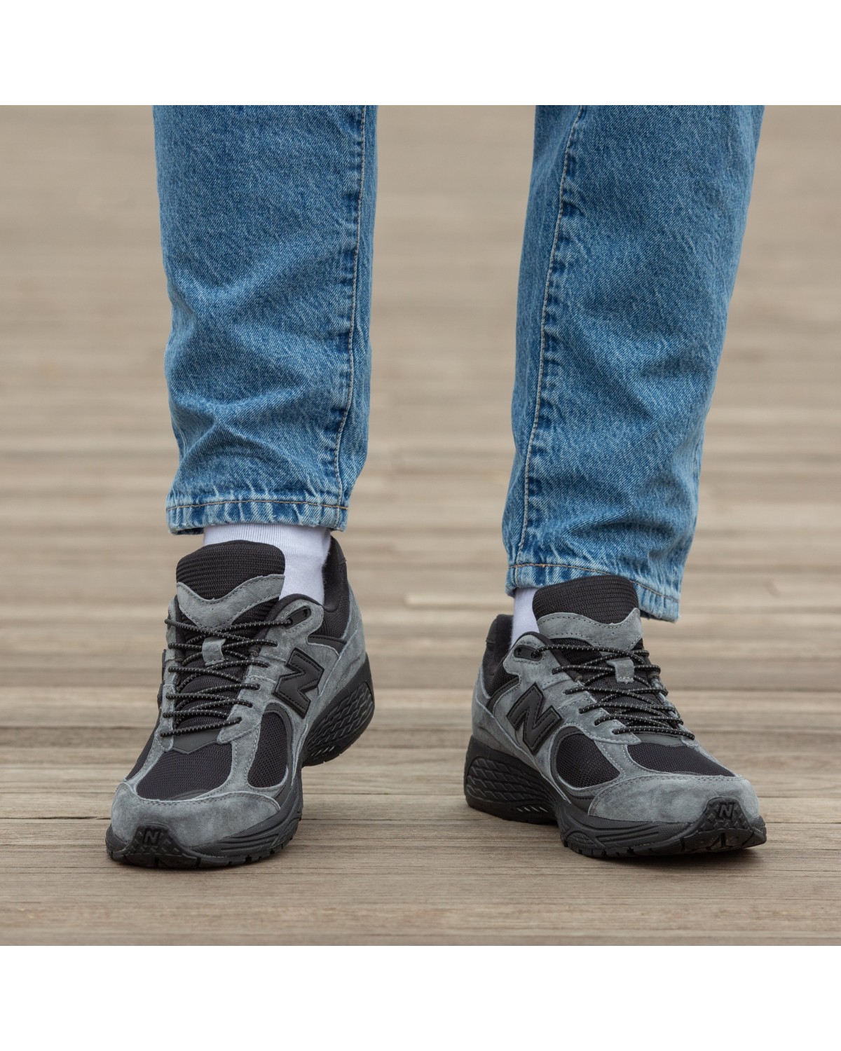 New Balance 2002R Gore-Tex Grey Black New Balance 2002R Gore-Tex Grey Black