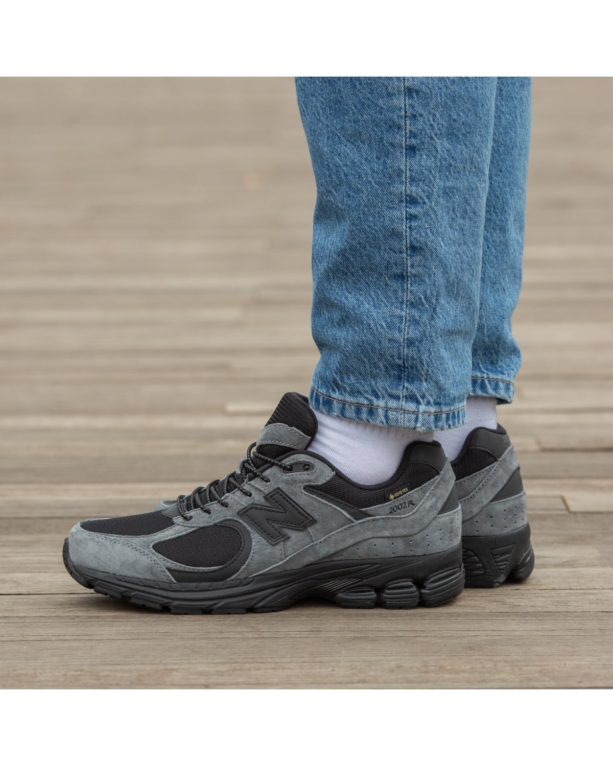 New Balance 2002R Gore-Tex Grey Black