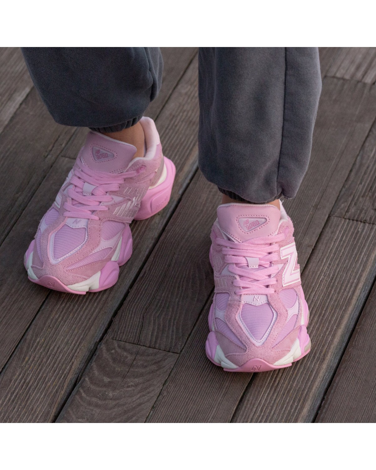 New Balance 9060 Pink New Balance 9060 Pink