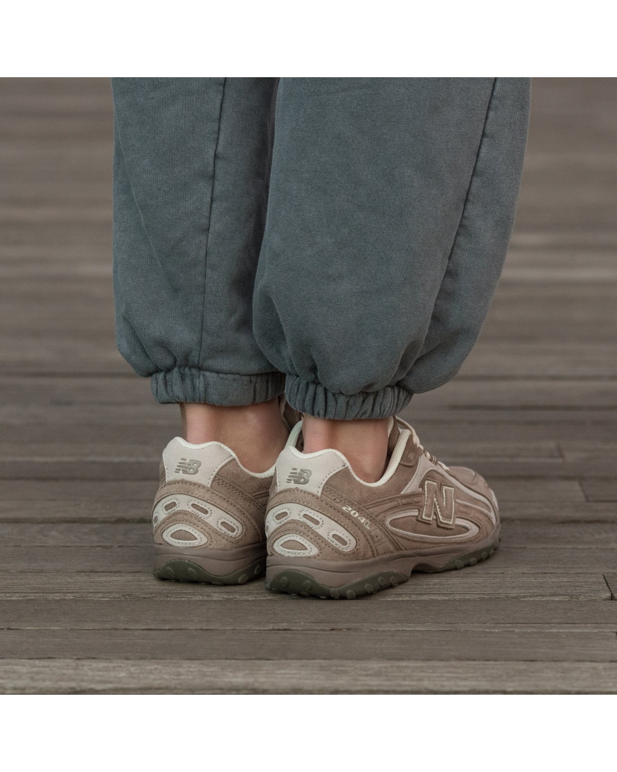 New Balance 204L Brown New Balance 204L Brown