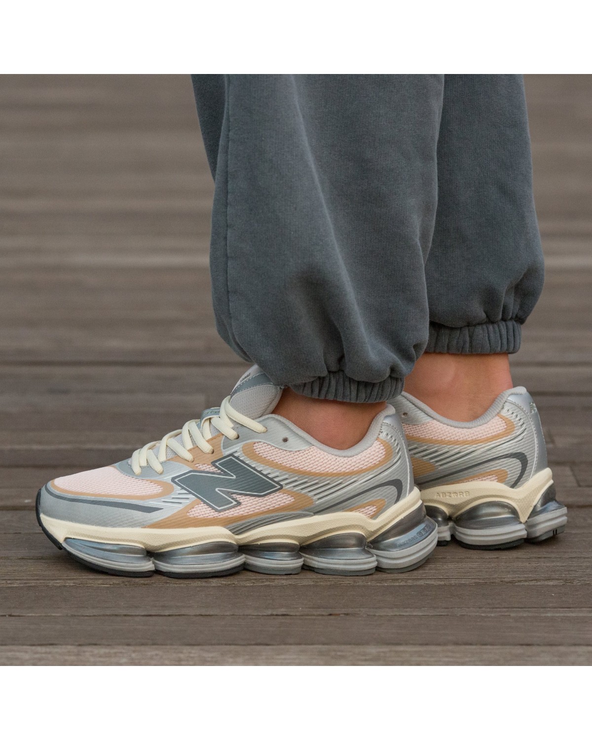 New Balance 2000 Abzorb Truffle Salt