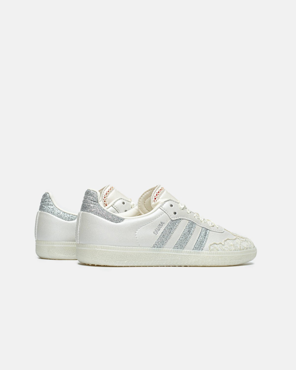 Adidas Samba Valentine’s Day Chalk White Metallic Silver Adidas Samba Valentine’s Day Chalk White Metallic Silver