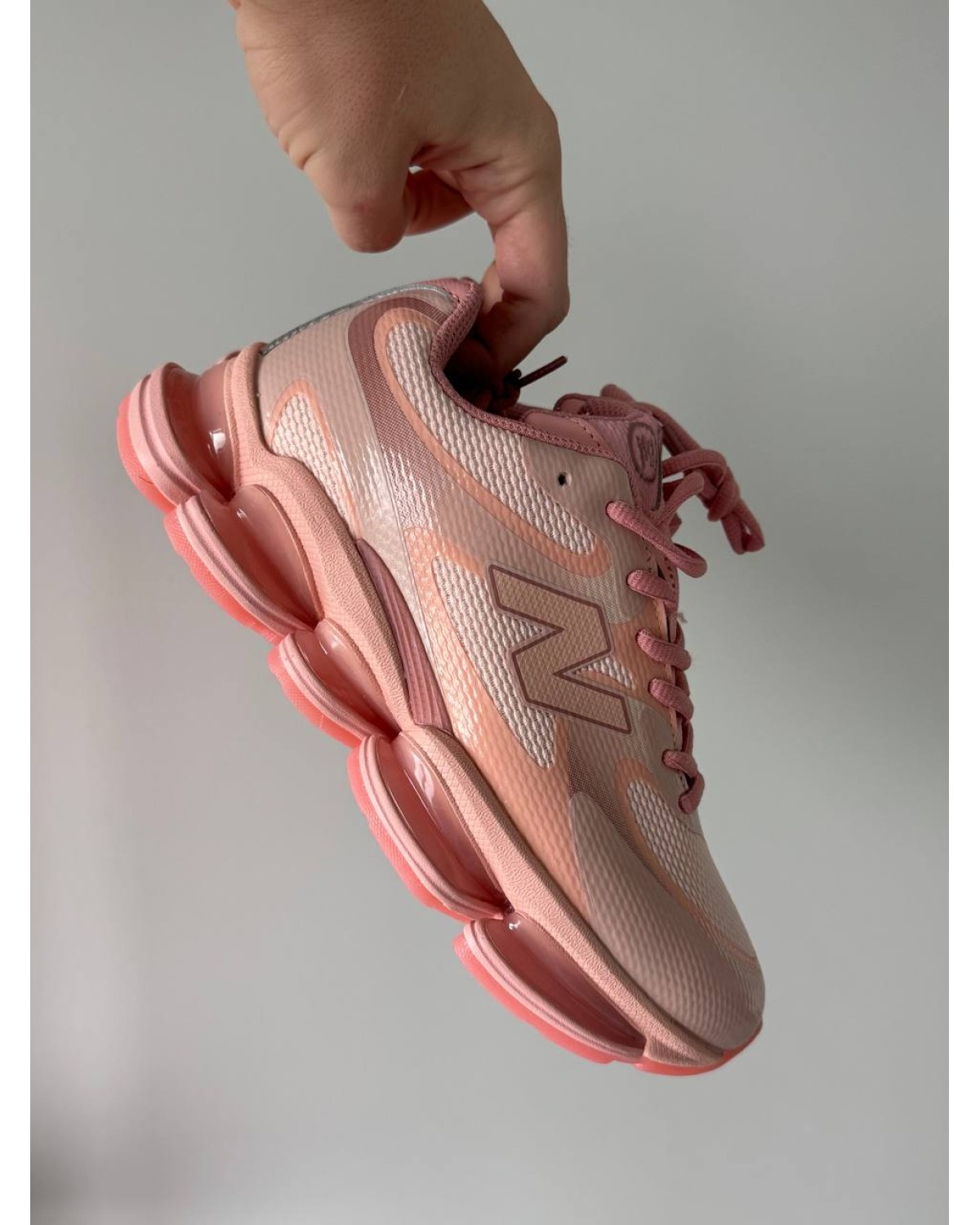 New Balance 2000 Pink