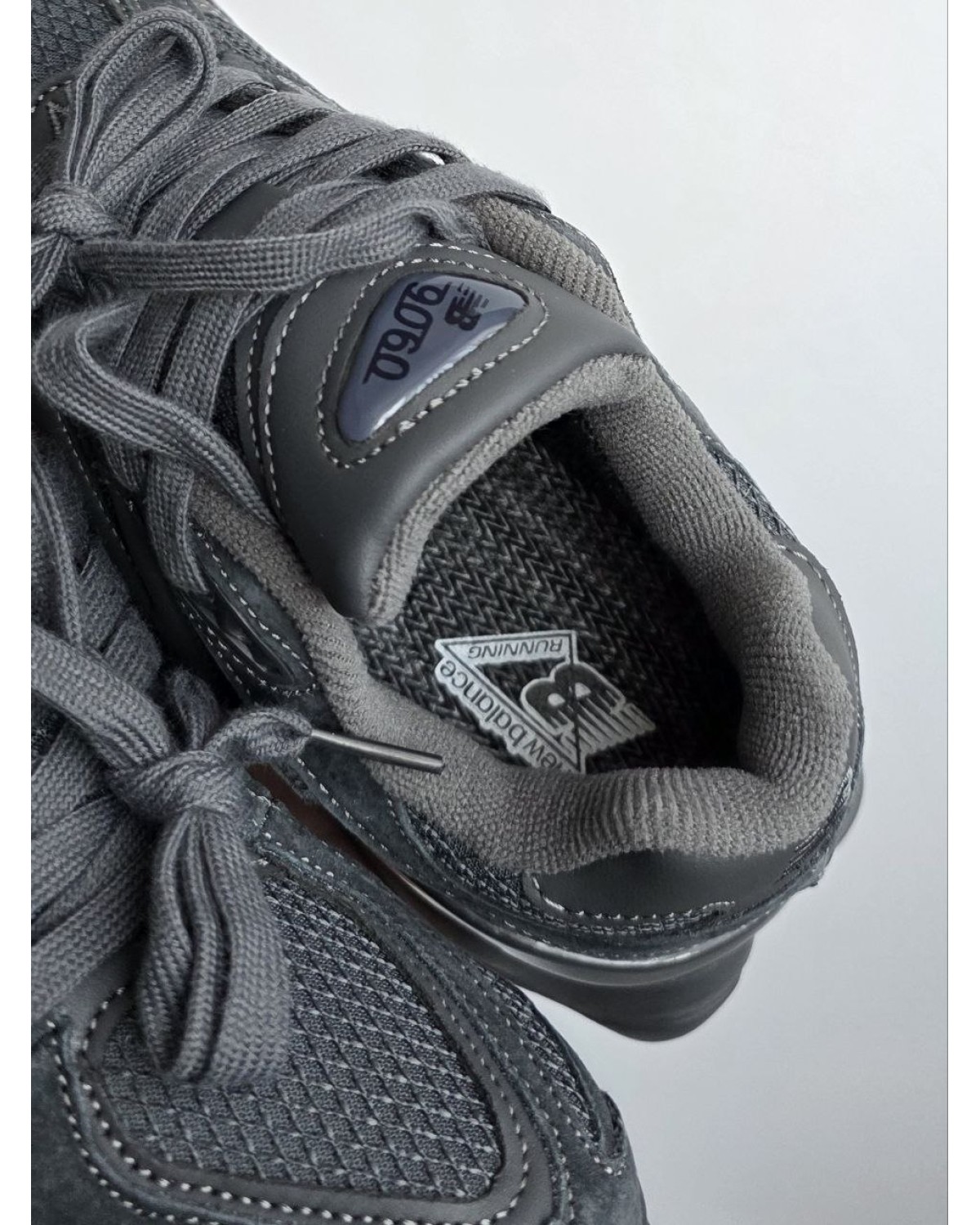New Balance 9060 Gore-Tex Charcoal New Balance 9060 Gore-Tex Charcoal
