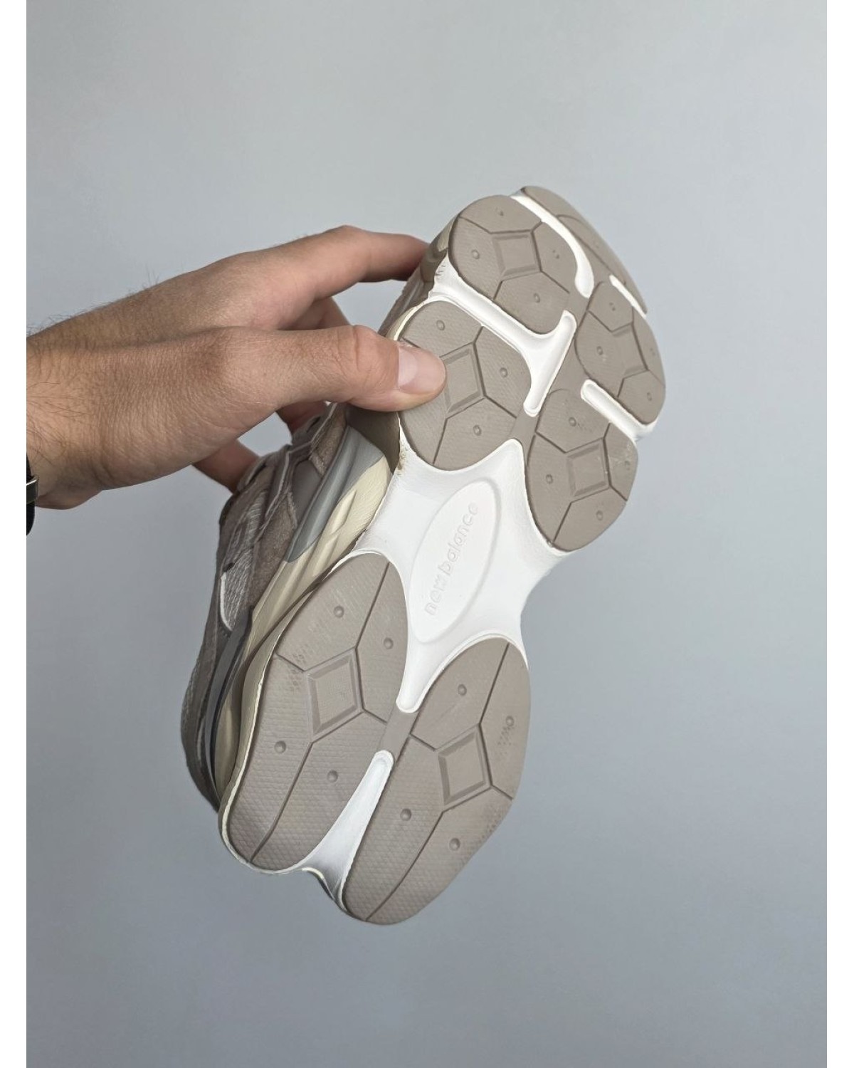New Balance 9060 Gore-Tex Light Taupe New Balance 9060 Gore-Tex Light Taupe