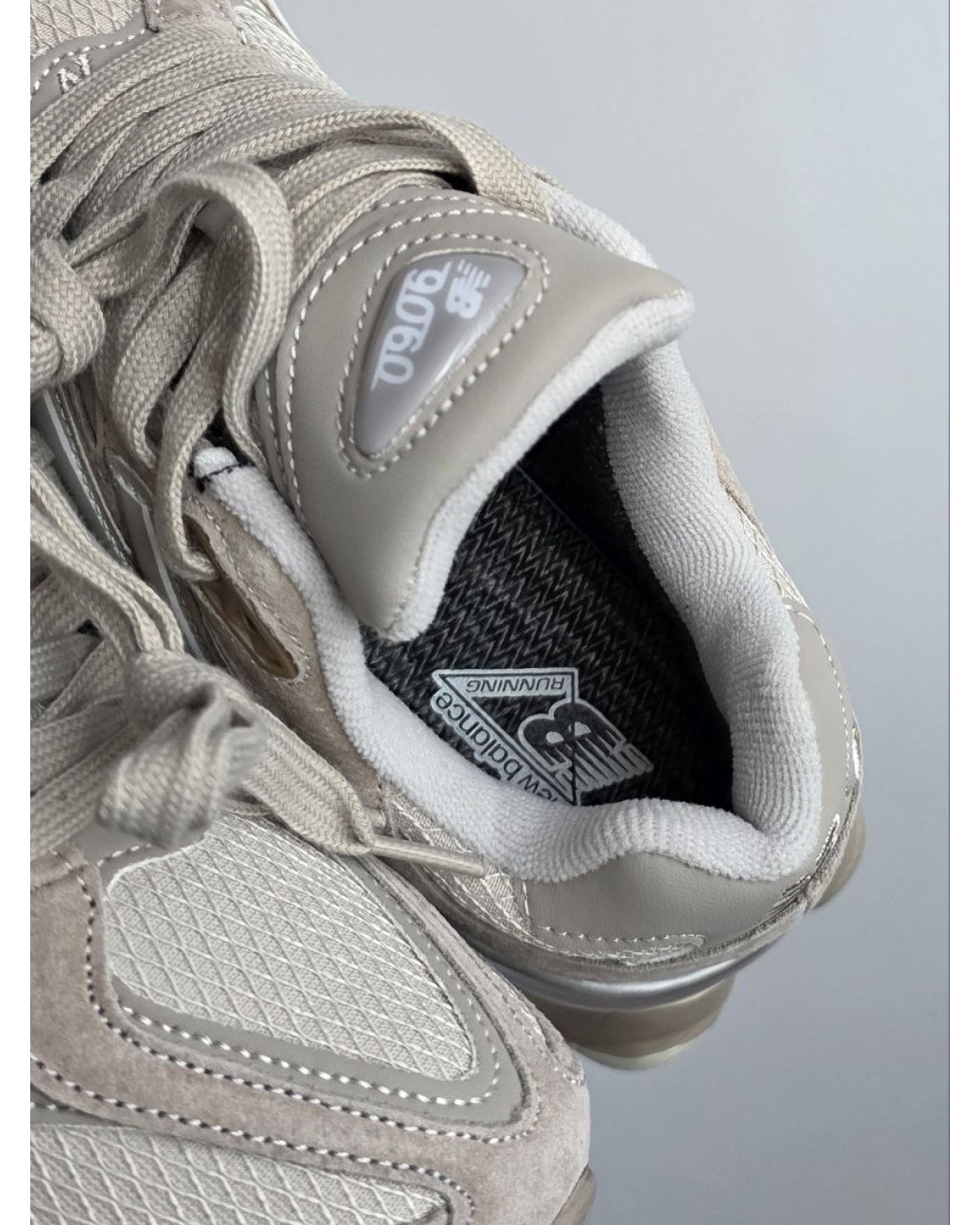 New Balance 9060 Gore-Tex Light Taupe New Balance 9060 Gore-Tex Light Taupe