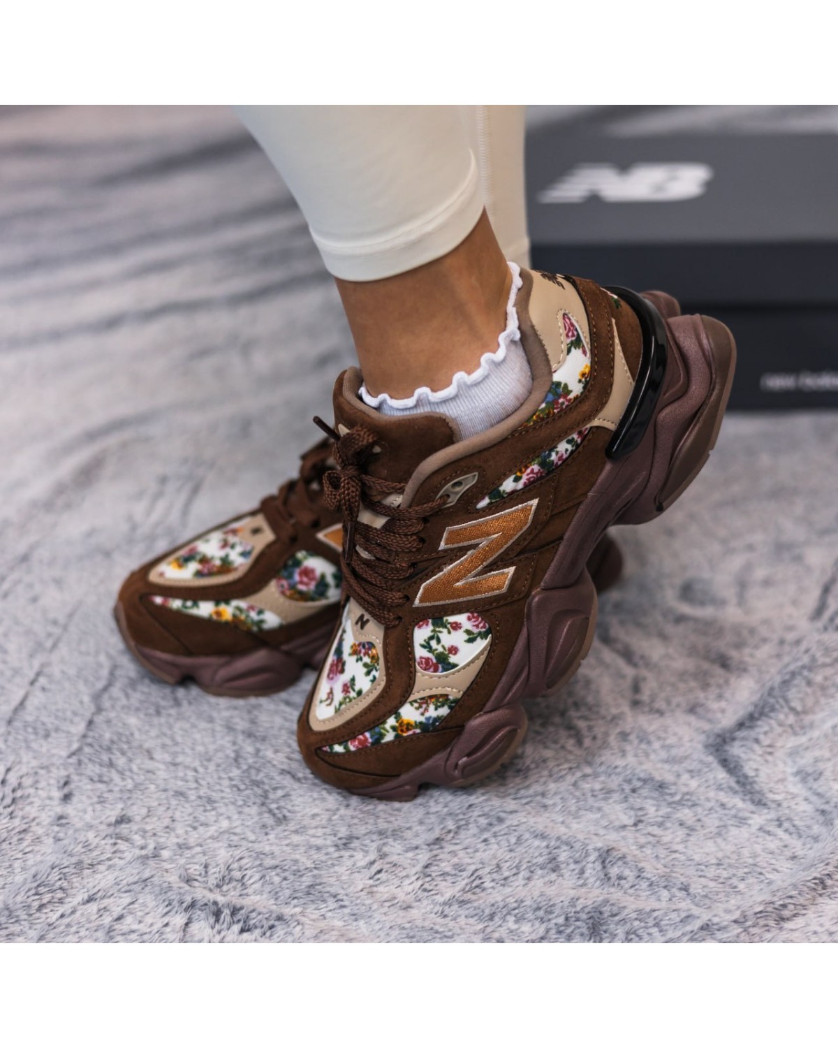 New Balance 9060 Atmos Pink
