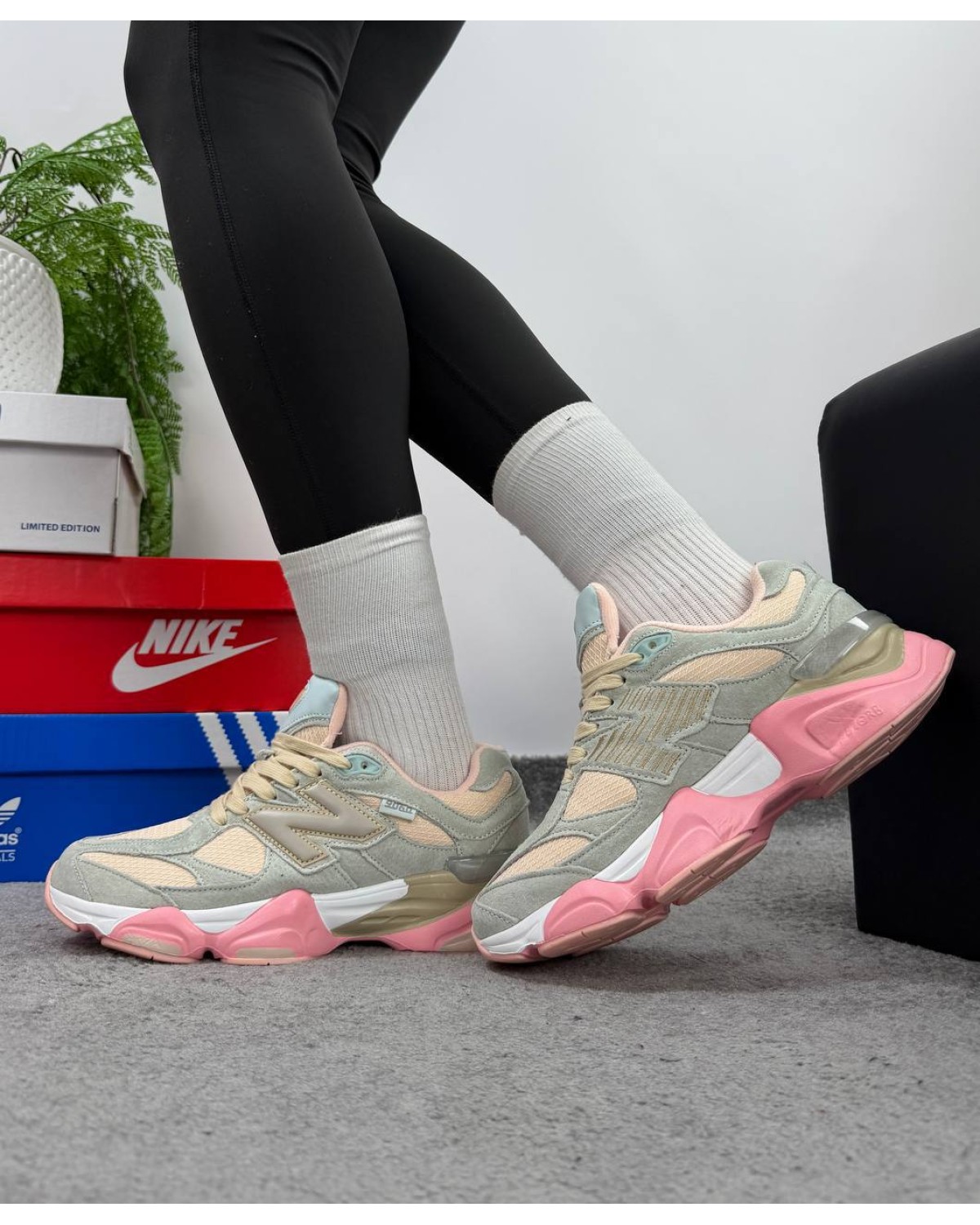 New Balance 9060 Beige Pink New Balance 9060 Beige Pink