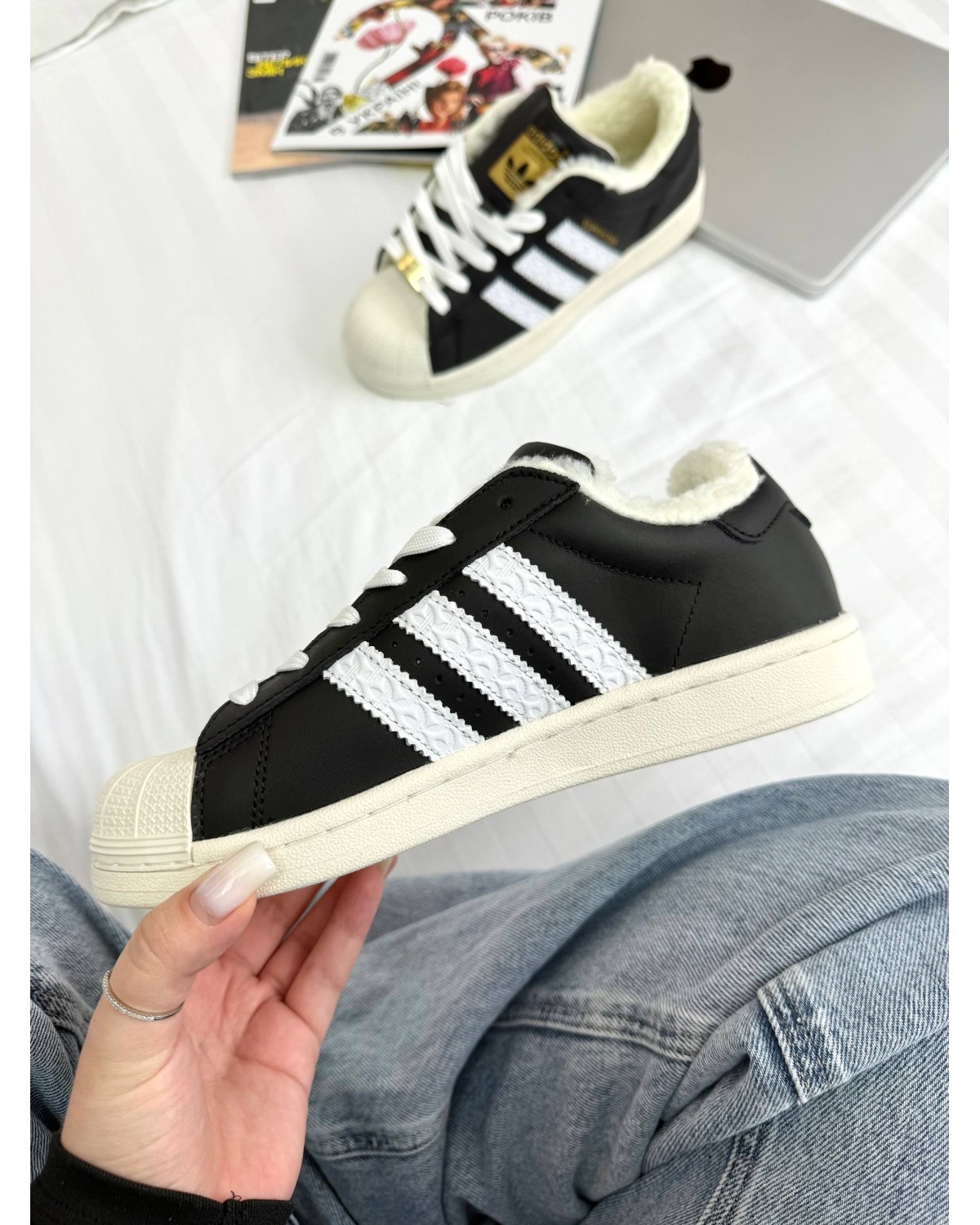 Adidas Superstar Black White Vintage WInter Fur Adidas Superstar Black White Vintage WInter Fur