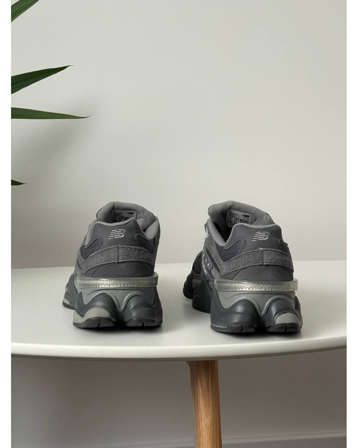 New Balance 9060 Magnet New Balance 9060 Magnet