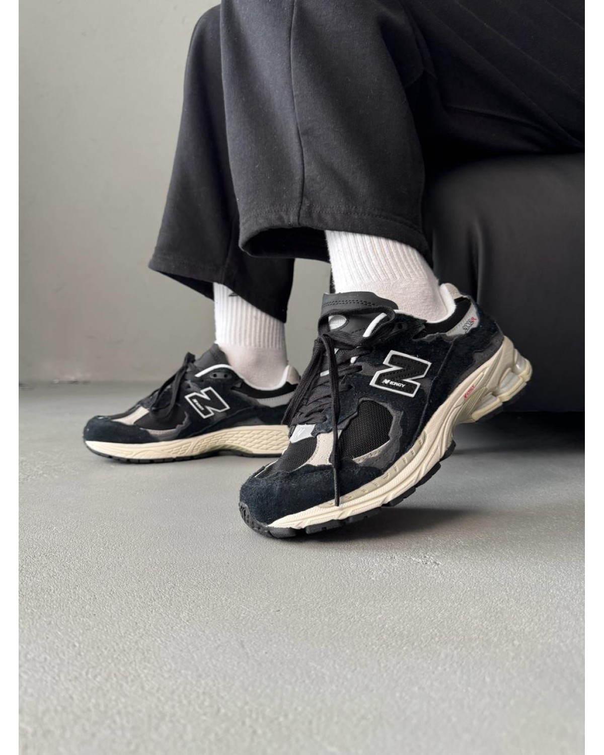 New Balance 2002R Protection Pack Black New Balance 2002R Protection Pack Black