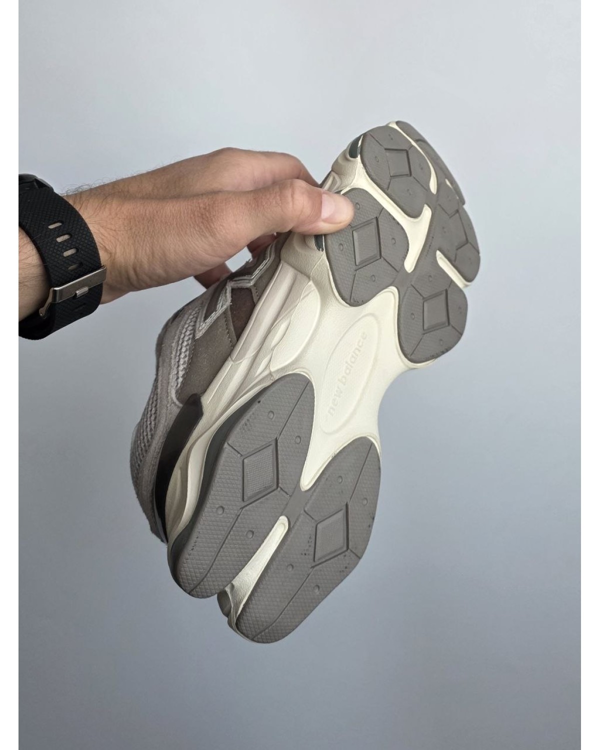 New Balance 9060 Gore-Tex Taupe Beige New Balance 9060 Gore-Tex Taupe Beige