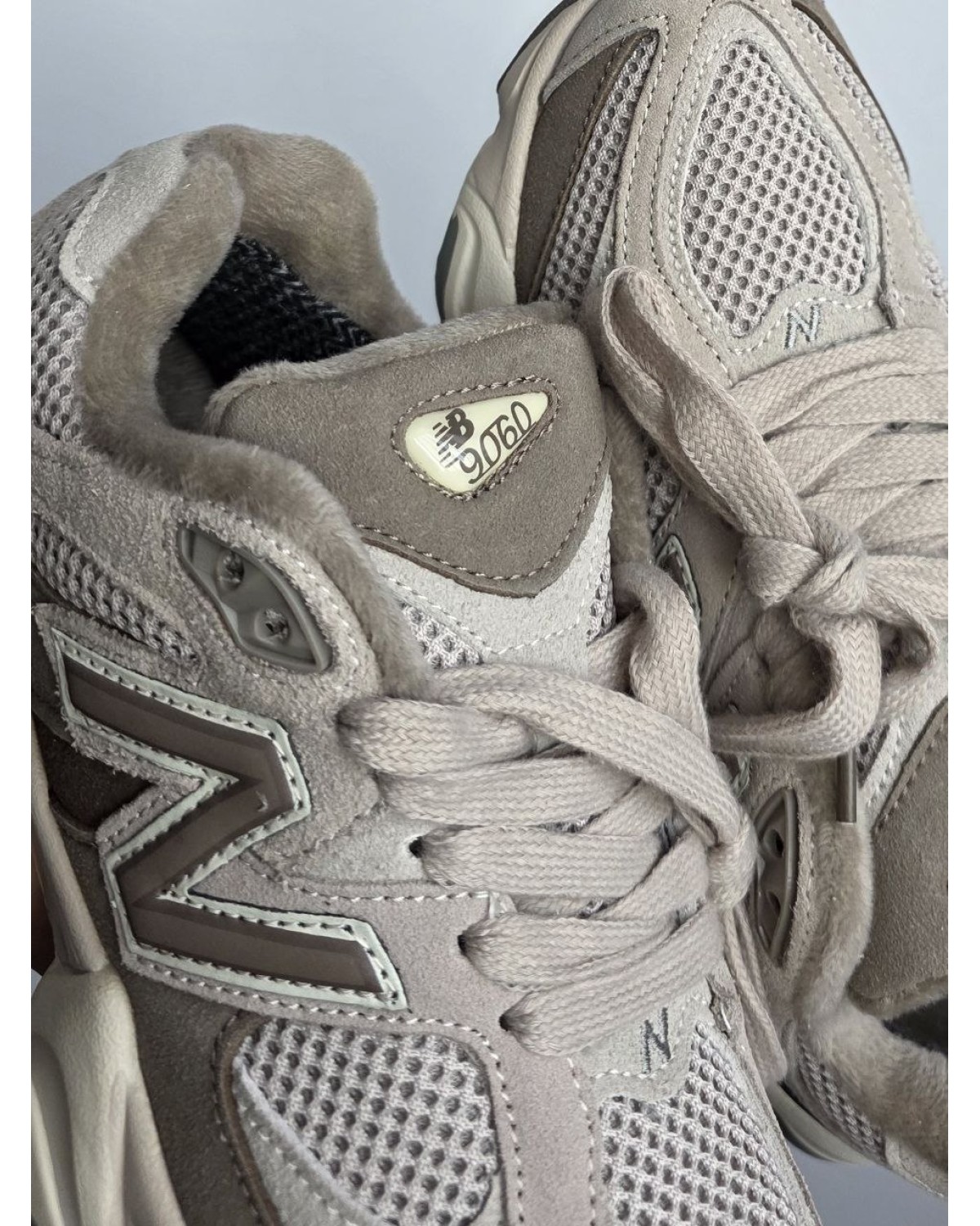 New Balance 9060 Gore-Tex Taupe Beige New Balance 9060 Gore-Tex Taupe Beige