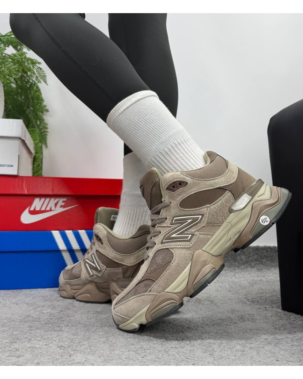 New Balance 9060 Brown Gore Tex New Balance 9060 Brown Gore Tex