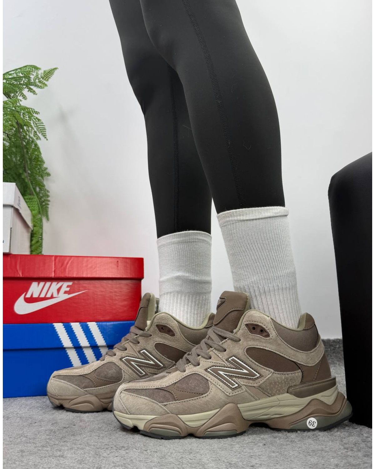 New Balance 9060 Brown Gore Tex