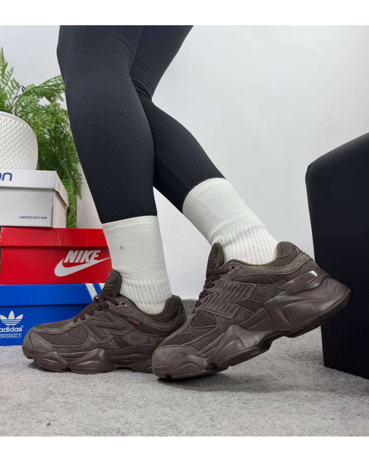 New Balance 9060 Dark Brown Gore Tex New Balance 9060 Dark Brown Gore Tex
