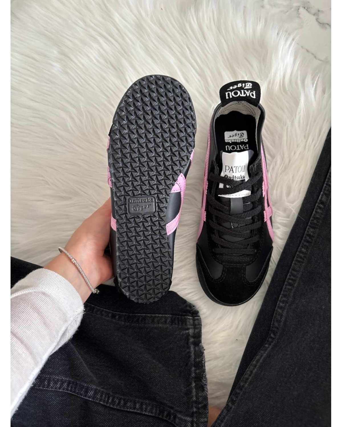 Asics Onitsuka Tiger Mexico 66 Black Pink Cotton Candy Asics Onitsuka Tiger Mexico 66 Black Pink Cotton Candy