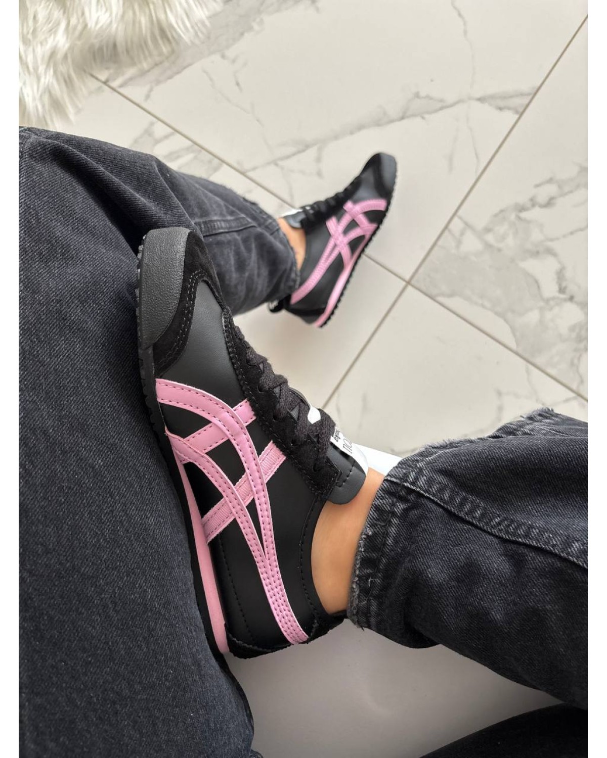Asics Onitsuka Tiger Mexico 66 Black Pink Cotton Candy Asics Onitsuka Tiger Mexico 66 Black Pink Cotton Candy