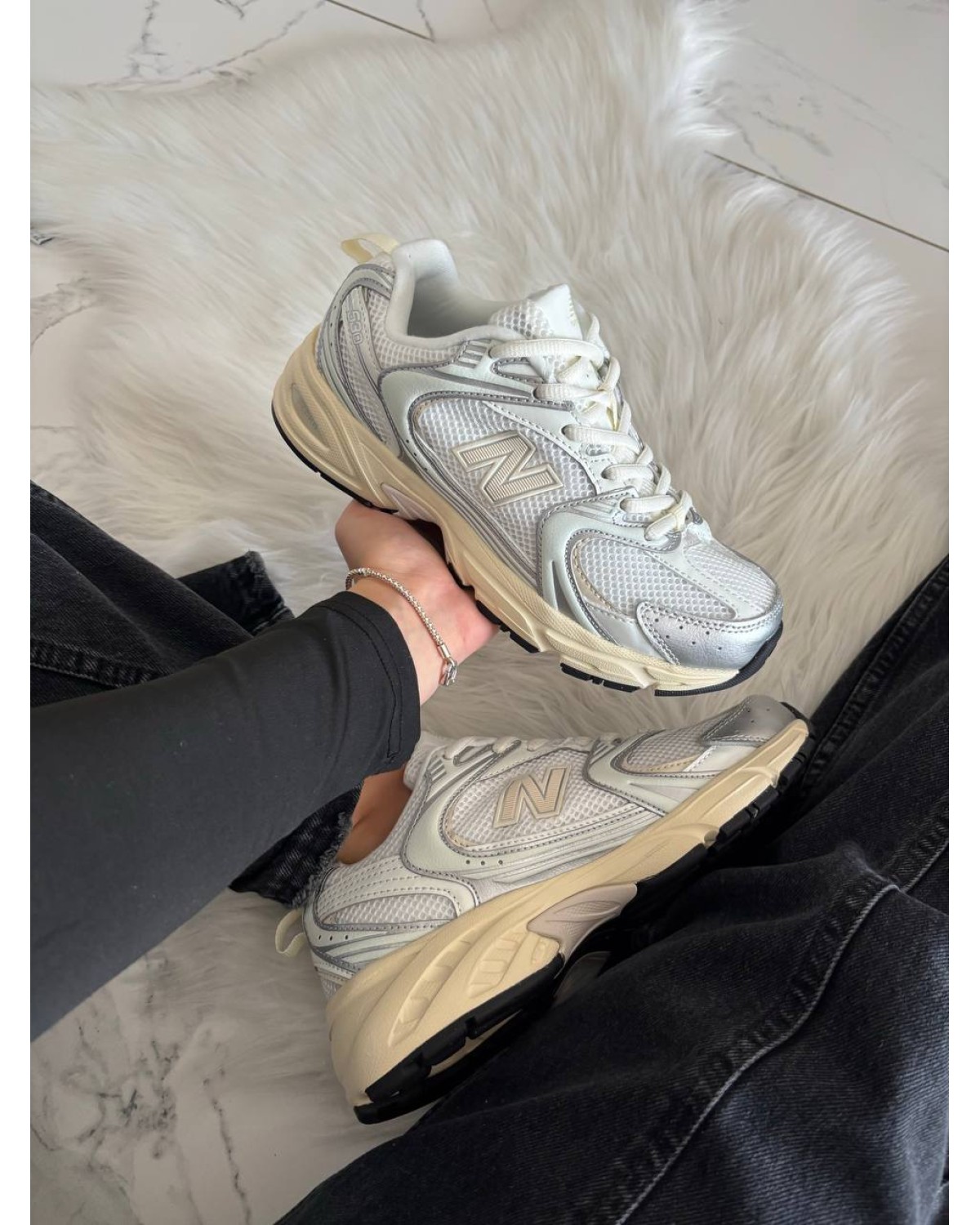 New Balance 530 White Silver Beige