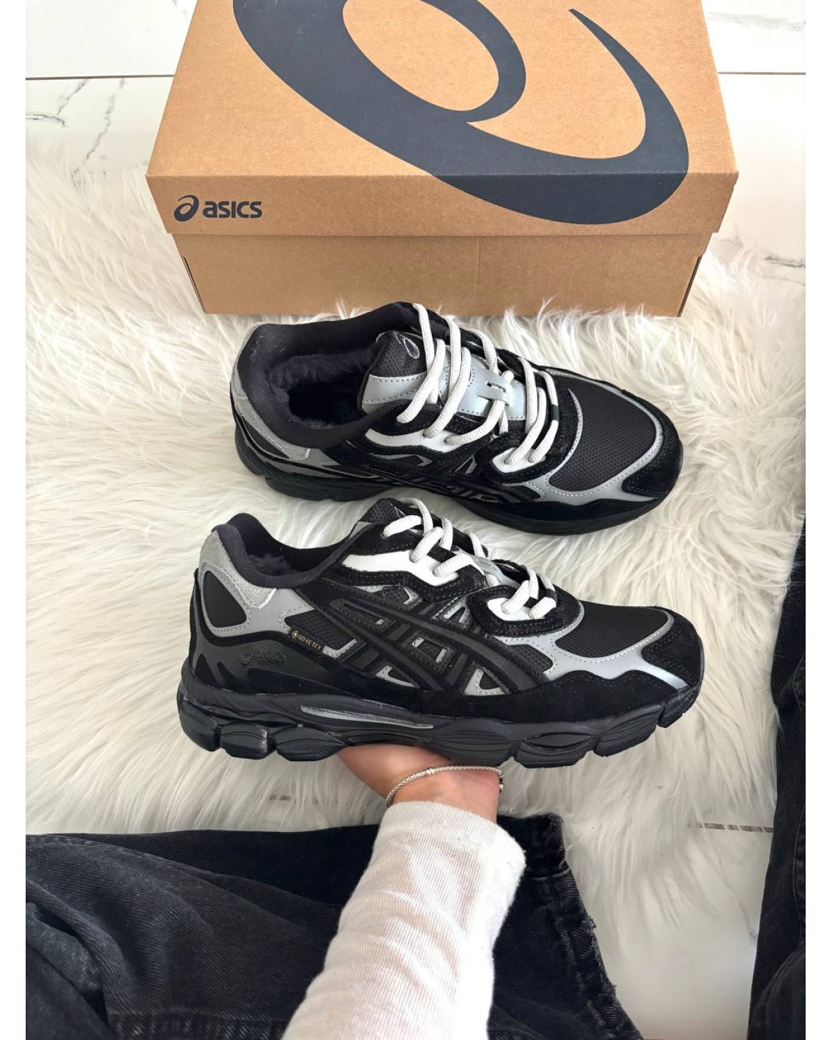 Asics Gel-NYC Black Light Grey Gore-Tex Asics Gel-NYC Black Light Grey Gore-Tex
