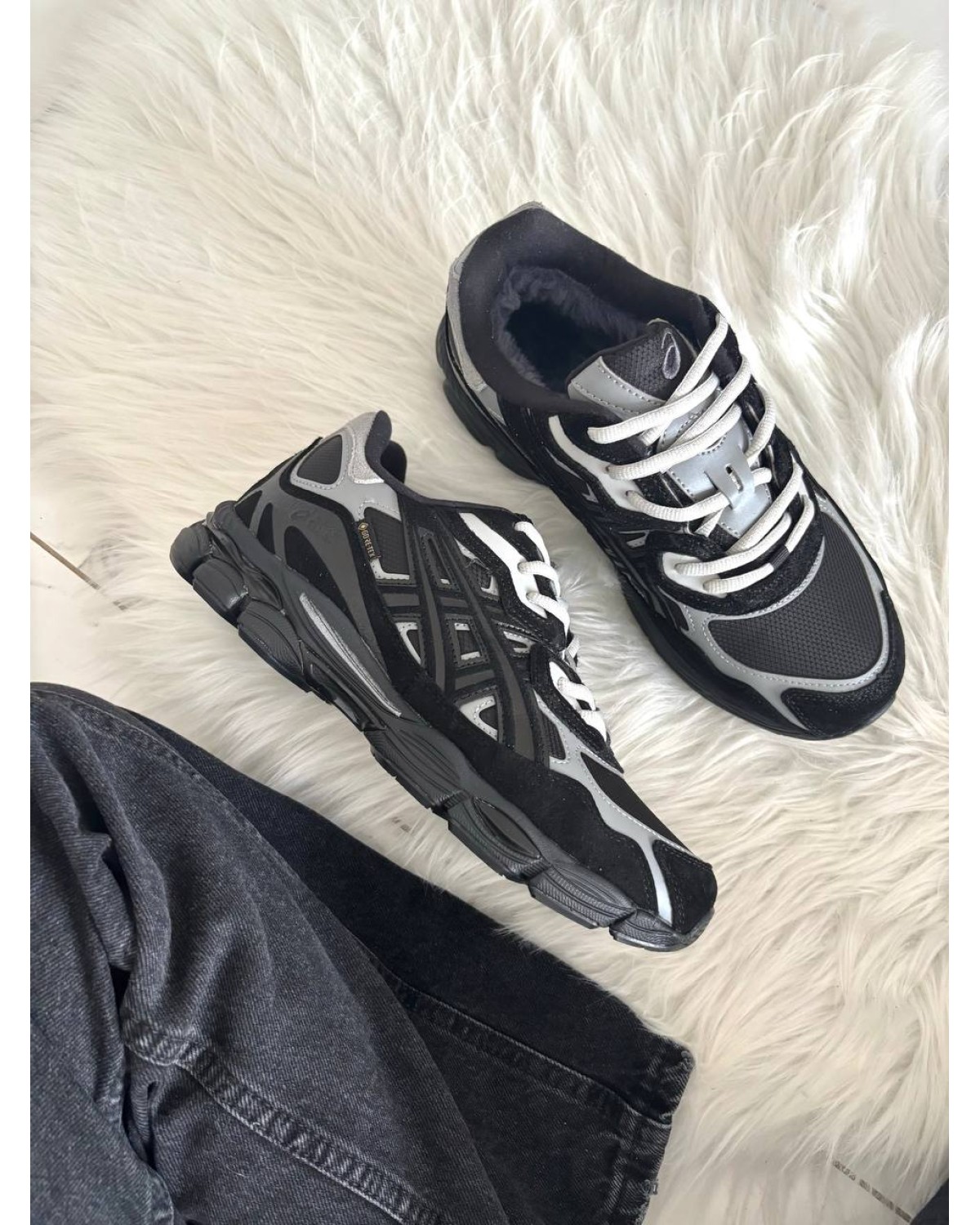 Asics Gel-NYC Black Light Grey Gore-Tex Asics Gel-NYC Black Light Grey Gore-Tex