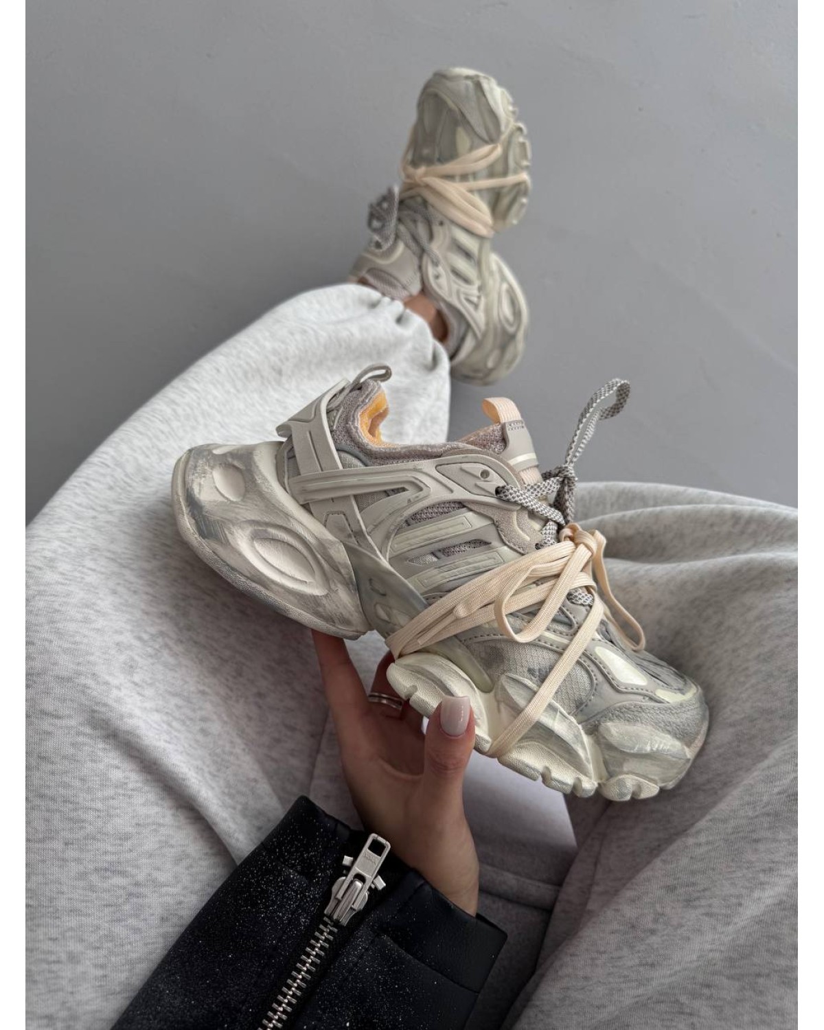Adidas Vento XLG Deluxe Beige Grey