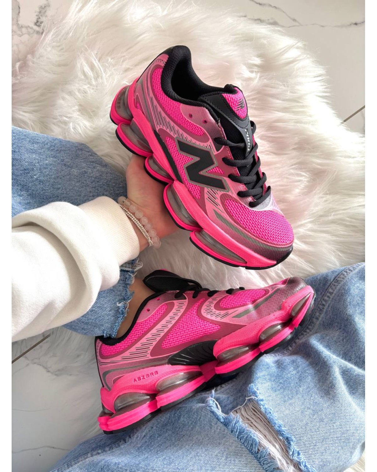 New Balance 2000 Pink Black