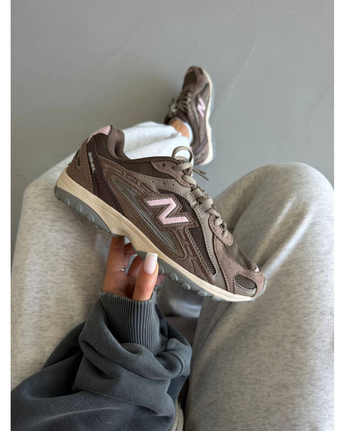 New Balance 204LBrown