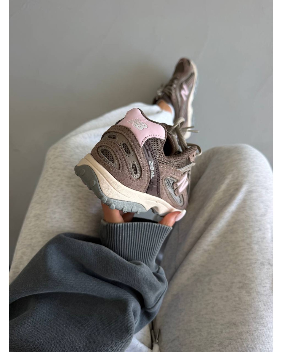 New Balance 204LBrown New Balance 204LBrown