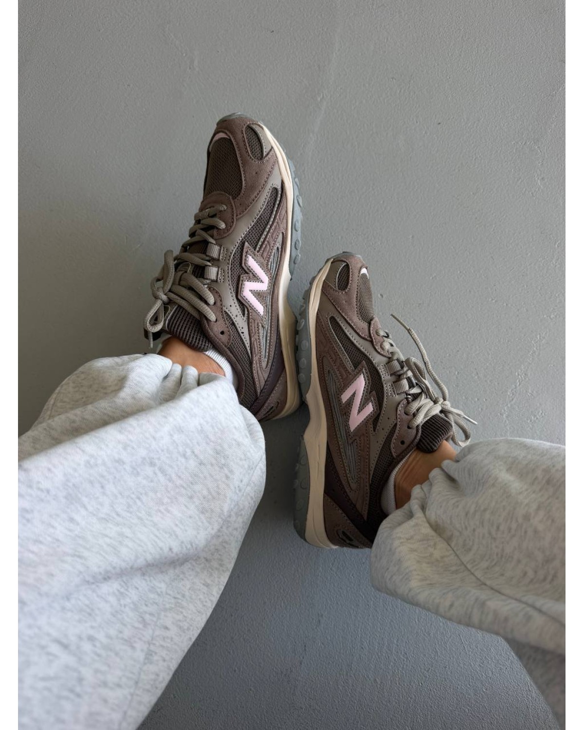 New Balance 204LBrown New Balance 204LBrown